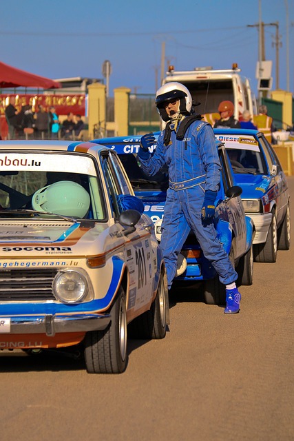 其中许多地 其中许多地